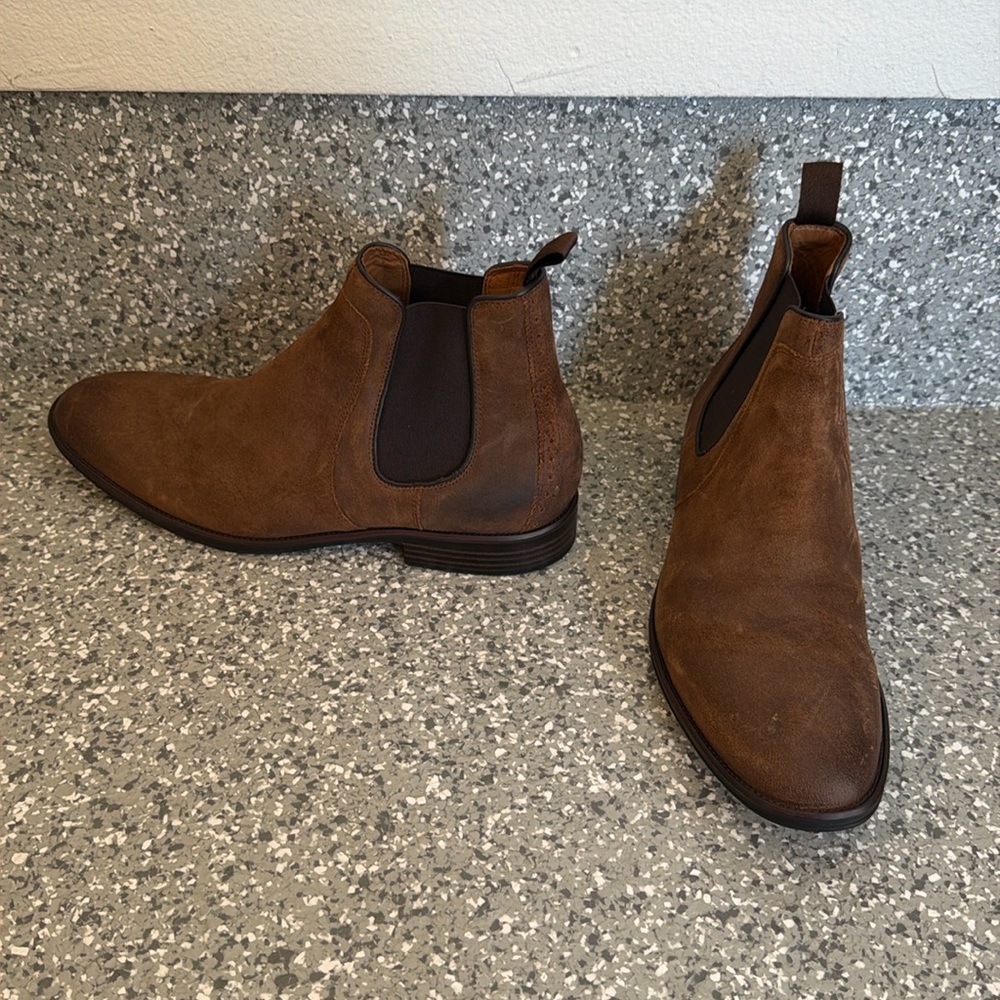Johnston & Murphy Men’s Chelsea boots